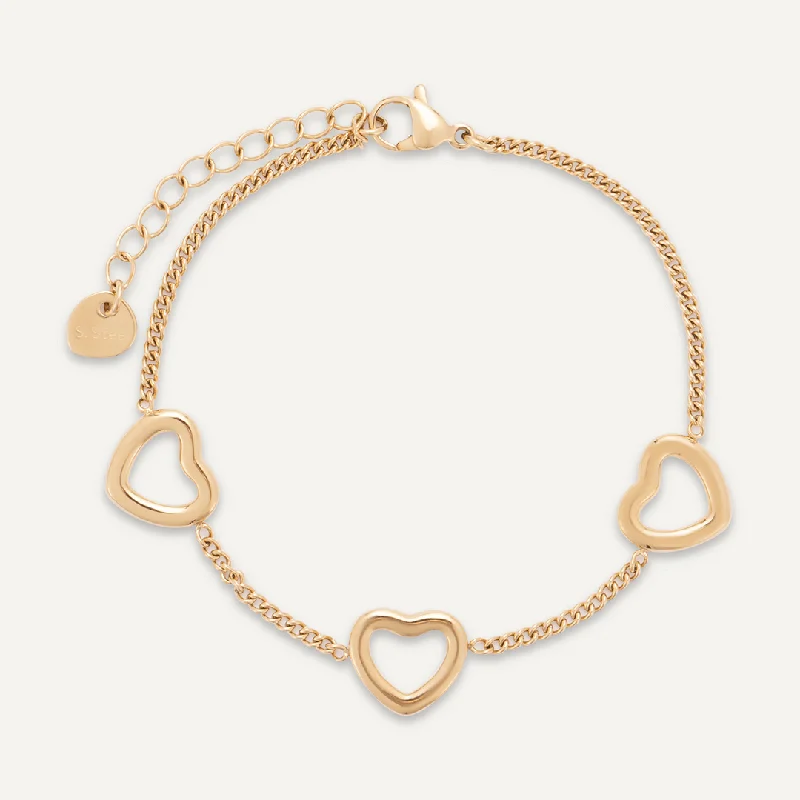 Multi Heart Clasp Bracelet In Gold-Tone